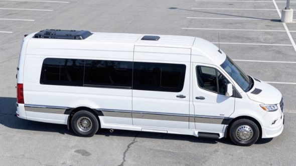thousand oaks airport sprinter van service